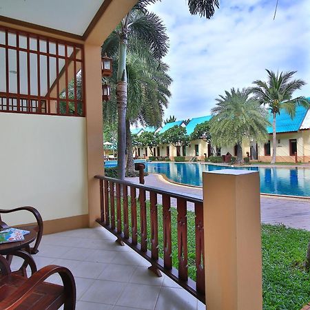 The Green Beach Resort Sam Roi Yot Bagian luar foto