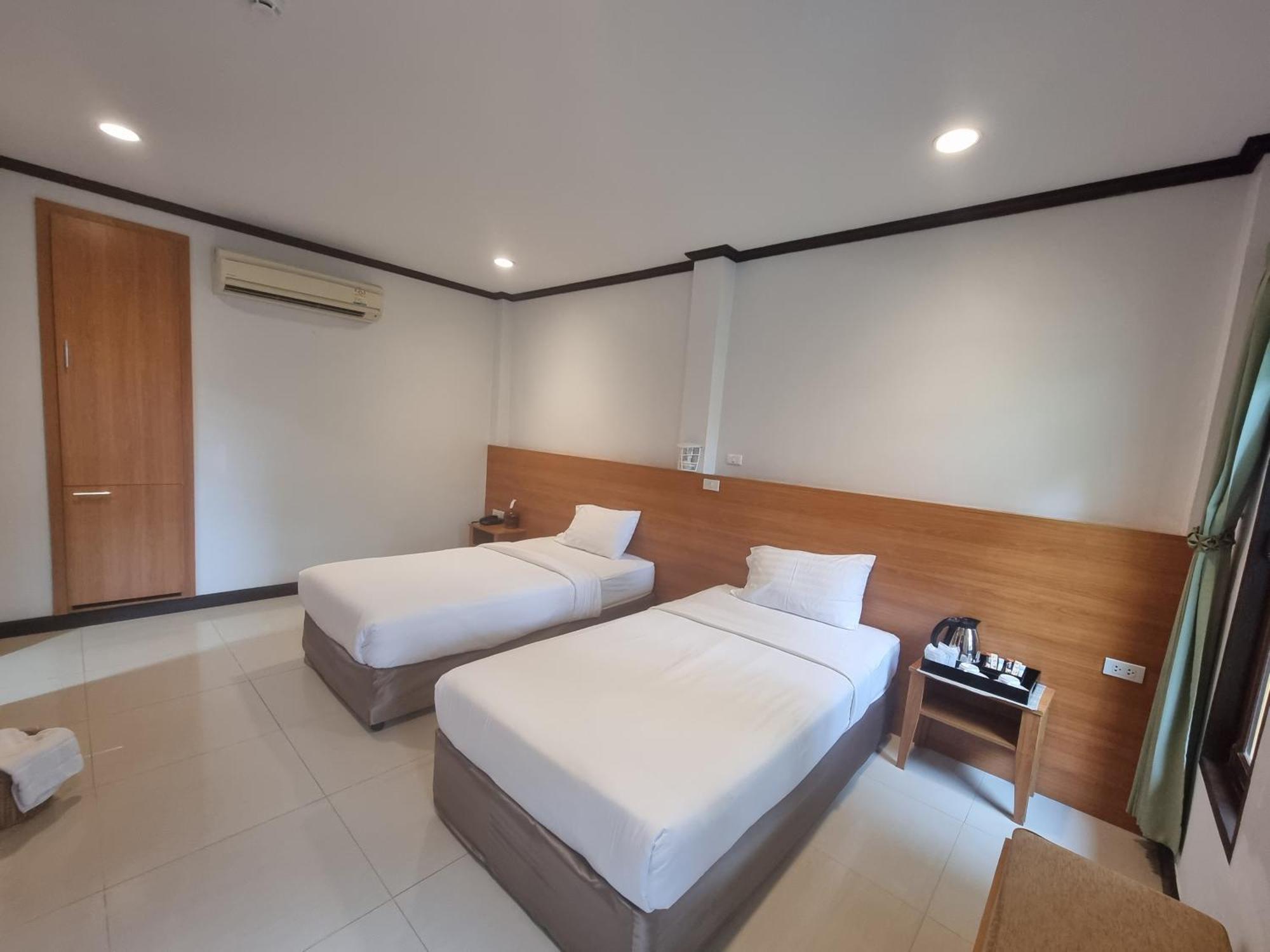 The Green Beach Resort Sam Roi Yot Bagian luar foto